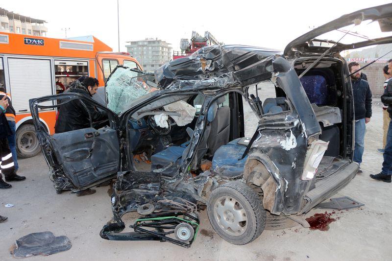 Ağrı'da trafik kazası: 7 ölü, 1 yaralı