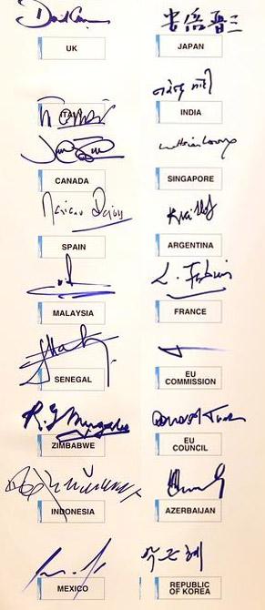 Liderler aile fotoğrafına imza attılar