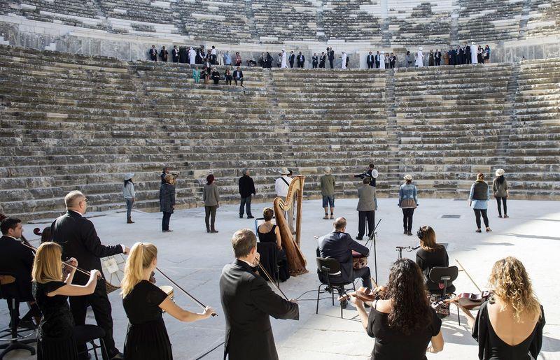 Emine Erdoğan lider eşlerine Antalya'yı gezdirdi