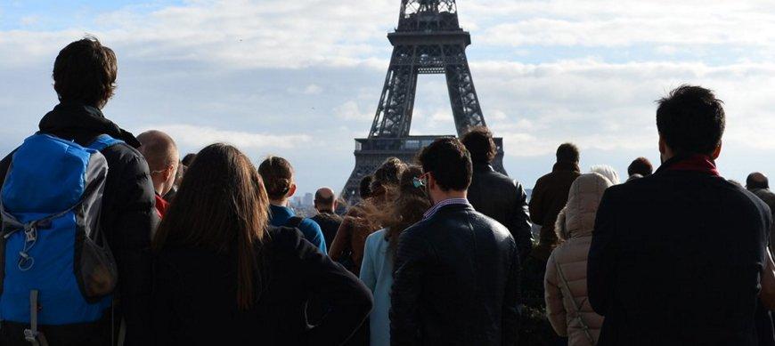 Paris'te hayat 1 dakika durdu