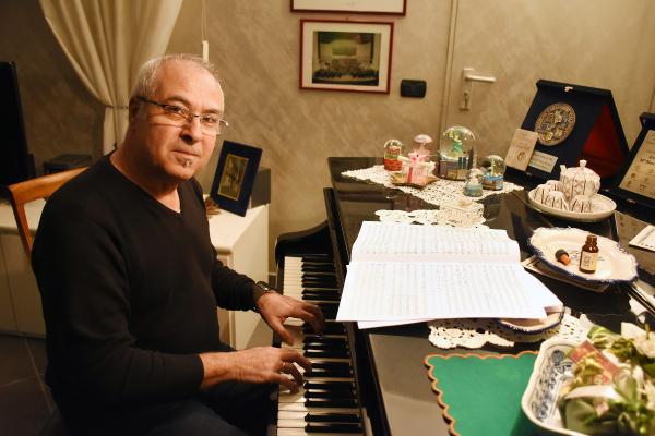 İngiliz Kraliyet Filarmoni Orkestrası Sezen