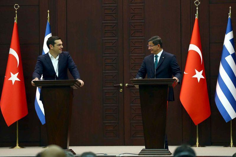 Davutoğlu ve Çipras'tan ortak açıklamalar