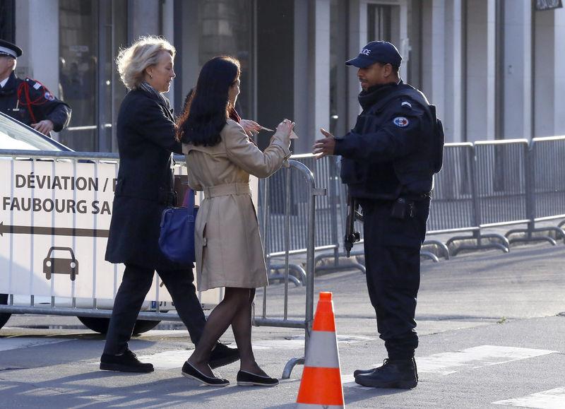 Fransa'da terör operasyonları başladı