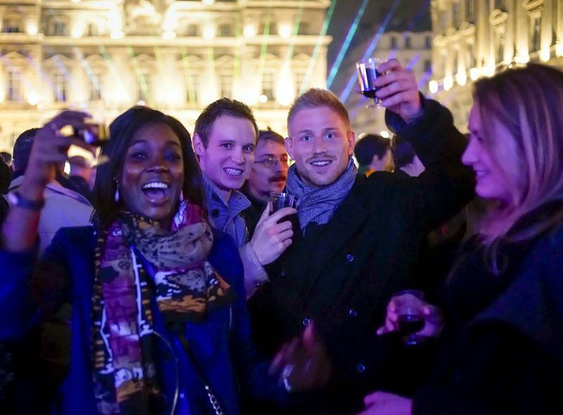 Fransa'da şarap festivali düzenlendi