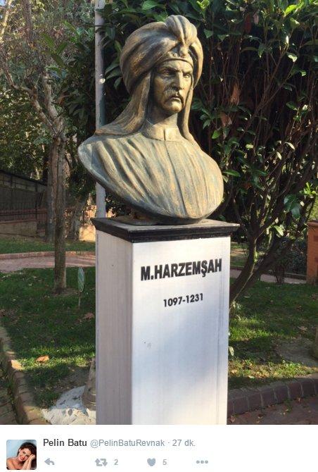 Pelin Batu'dan heykelli paylaşımlar