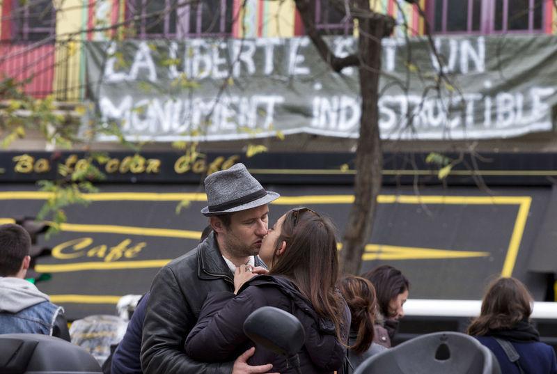 Fransa'da yeni trend askeri araç fotoğrafları oldu