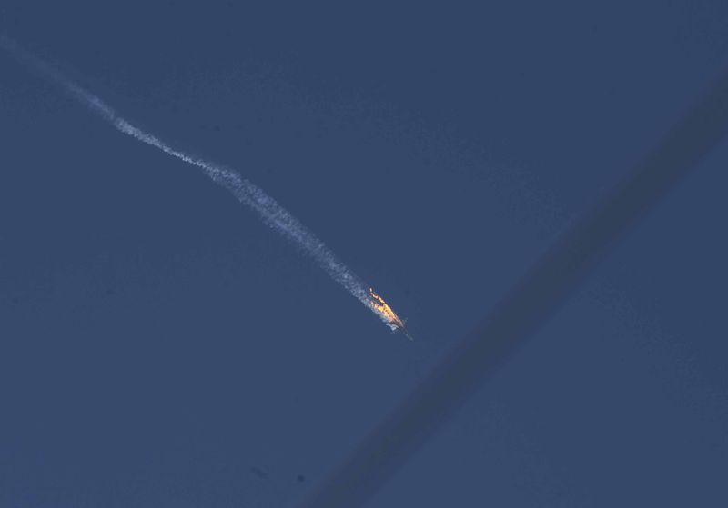 Rus uçakları 4 kez sınır ihlali yaptı 5'incide vuruldu