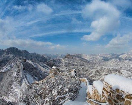 Çin Seddi beyaza büründü
