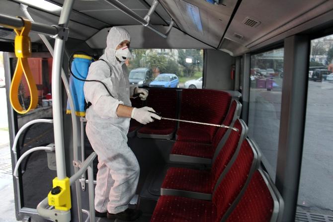 Metrobüslerde kış temizliği