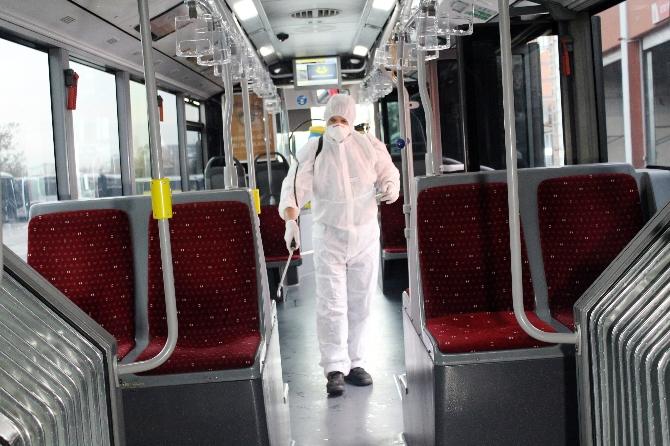Metrobüslerde kış temizliği