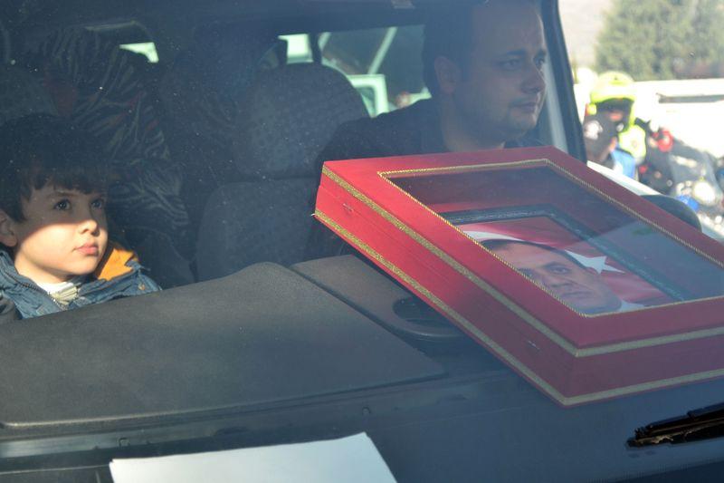 Şehit polisler son yolculuğuna uğurlandı