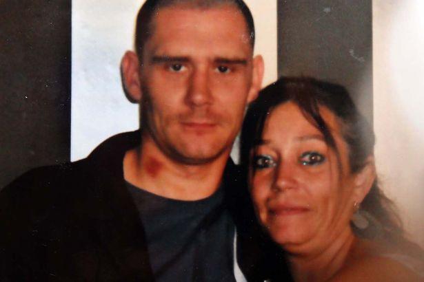 Kızının sevgilisini elinden alan İngiliz kadın evleniyor