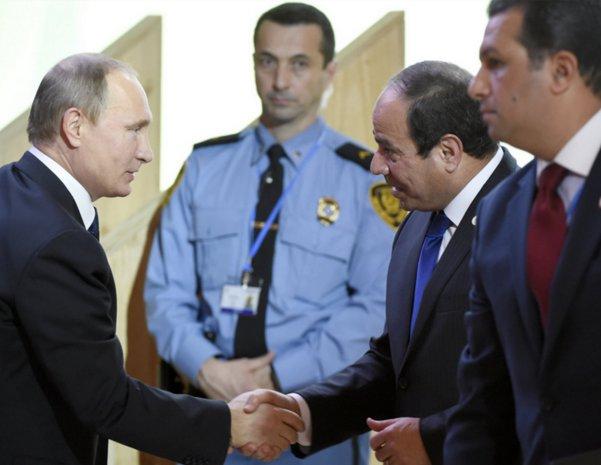 Putin ile Sisi arasındaki samimiyet
