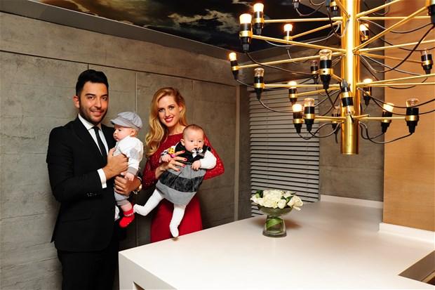 Wilma Elles bebekleriyle poz verdi