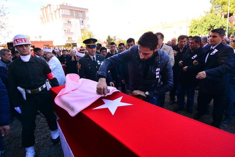 Osmaniyeli şehit astsubay toprağa verildi