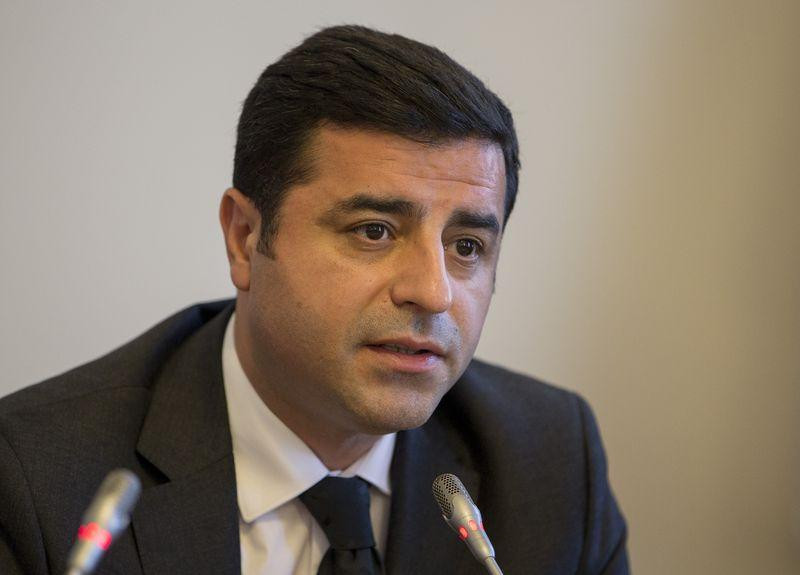 Selahattin Demirtaş'tan direnişe devam mesajı