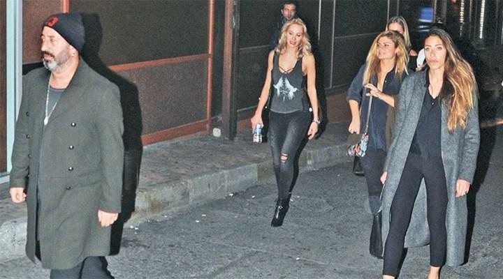 Cem Yılmaz 5 Rus kızla eğlendi