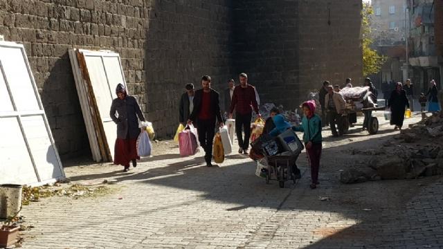 Kürt teyze PKK'ya isyan etti: Size n'oluyor