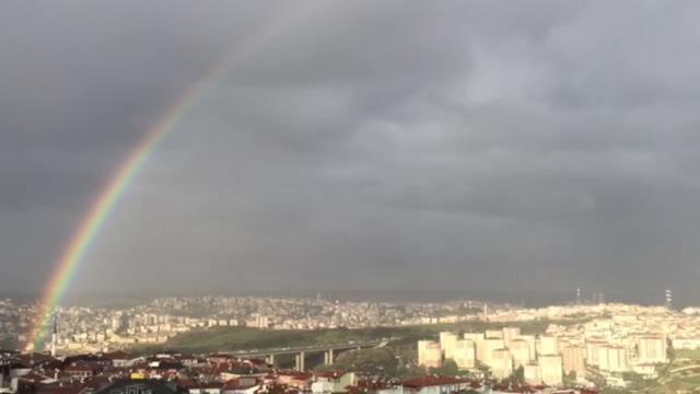 İstanbul'da gökkuşağı sürprizi