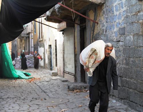 Kürt teyze PKK'ya isyan etti: Size n'oluyor