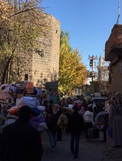 HDP'lilerin Nişantaşı'sında özyönetimcilik oynamak yasak