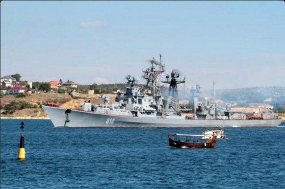 Rus gemisi Türk teknesine ateş açtı