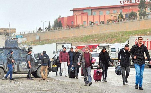Cizre ve Silopi'de okullar boş kaldı