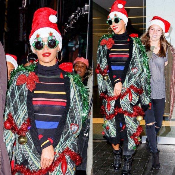 Beyonce Noel partisinde eğlendi