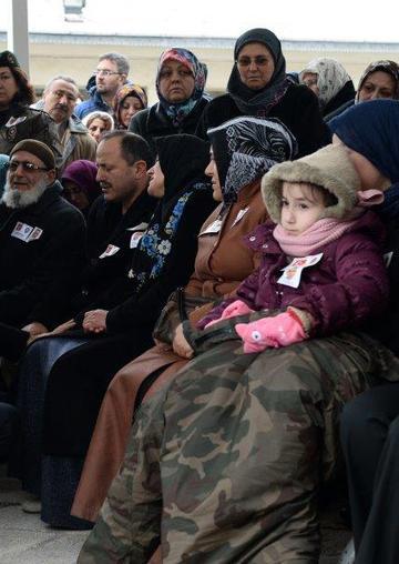 Şehit kızı özel harekat montuyla ısındı