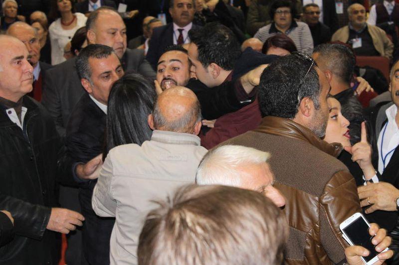 CHP İzmir İl Kongresi'nde kontenjan kavgası
