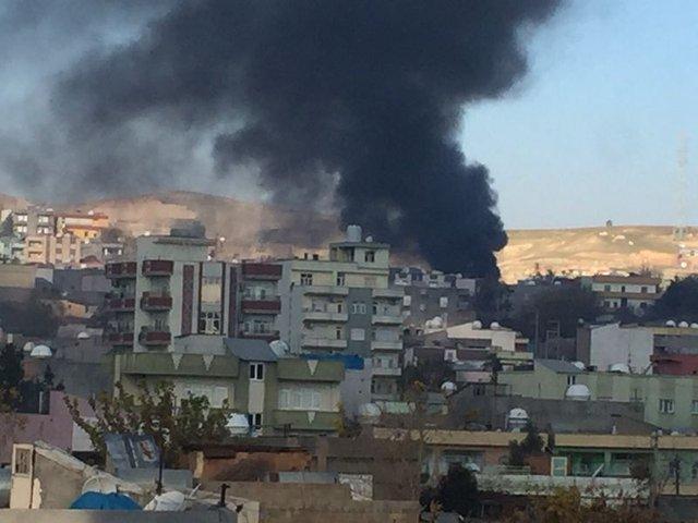 PKK'lılar evden eve açtıkları deliklerden kaçıyor