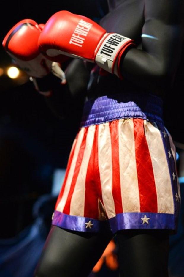 Rocky filminin kostümleri binlerce dolara satıldı