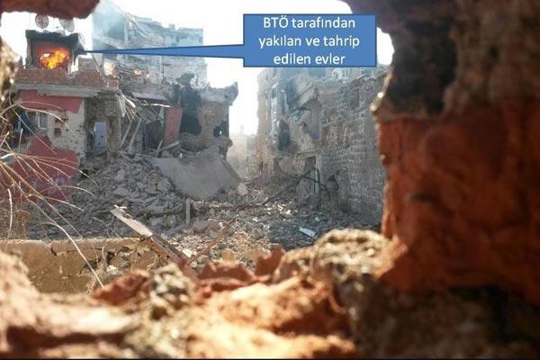 PKK'lılar evden eve açtıkları deliklerden kaçıyor