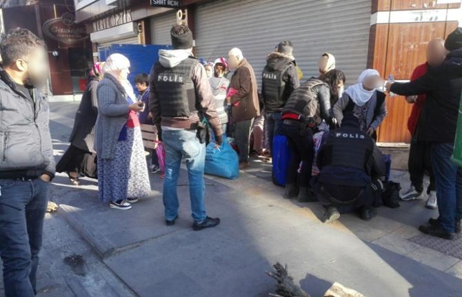 Diyarbakırlılar PKK’dan kaçıp polise sığındı