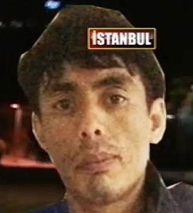 Kıskandığı ev arkadaşı ile sevgilisini öldürdü