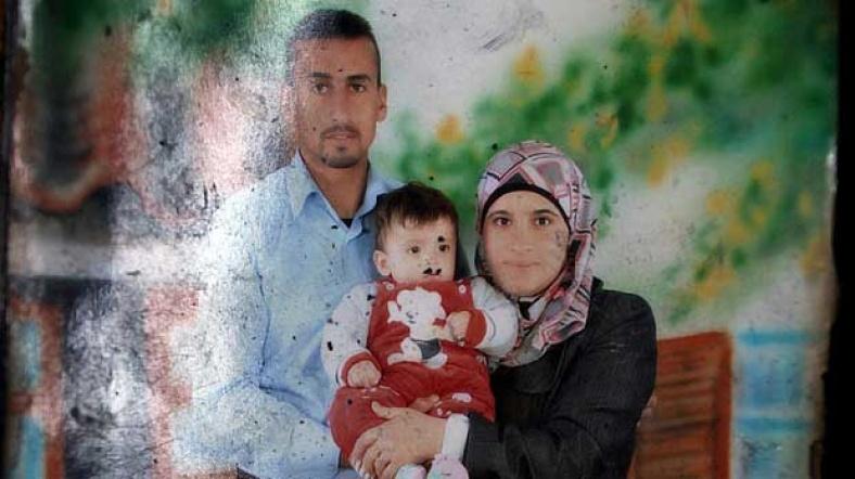 Filistinli bebeğin yakılmasını dans ederek kutladılar