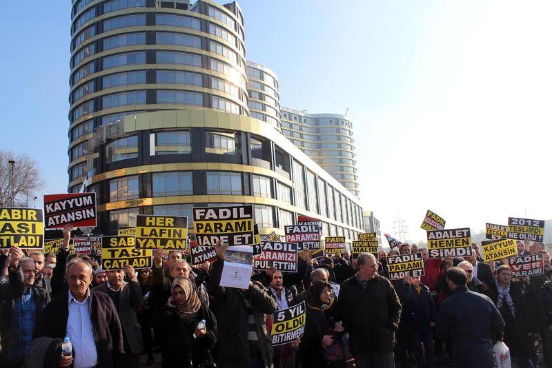 Fadıl Akgündüz mağdurları eylem yaptı