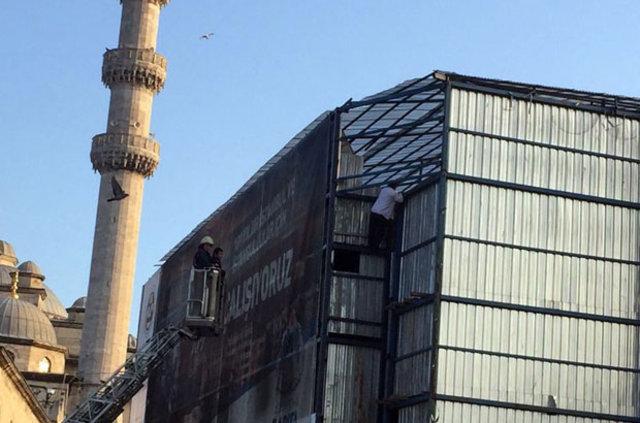 Mısır Çarşısı'nda intihar girişimi