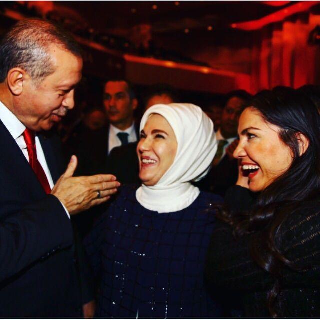 Erdoğan: Bak Emine en sevdiğin oyuncu