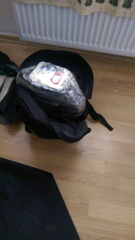 Ankara'da iki canlı bomba yakalandı