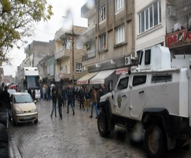 Mardin'de terörist cenazesinde olaylar çıktı