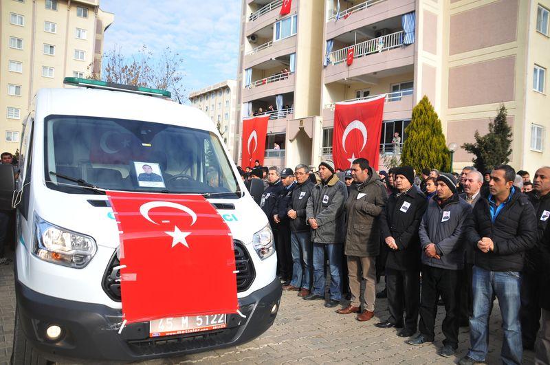 Cizre ve Sur'da şehit olan askerler için tören
