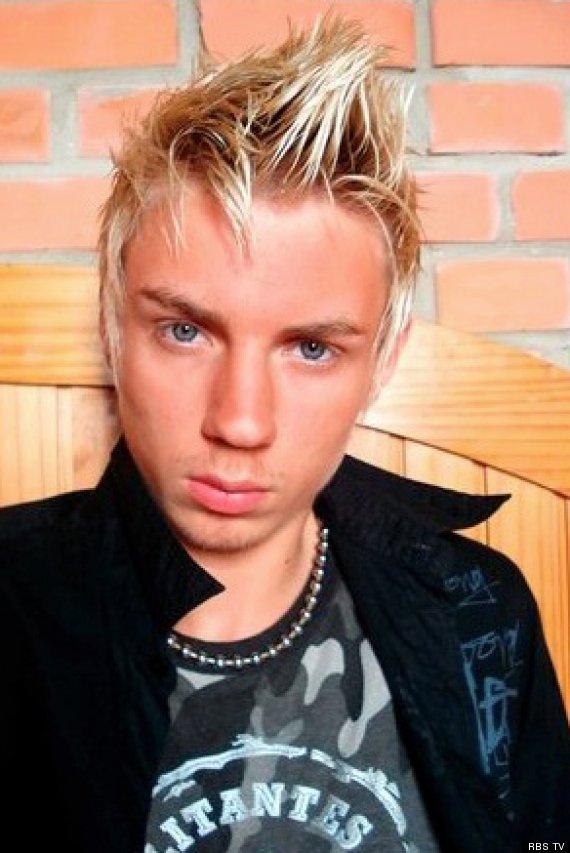 Asyalılara benzemek için 10 ameliyat geçirdi