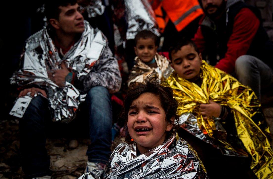 Ege'de 57 mülteci son anda kurtarıldı