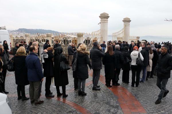 Halis Toprak son yolculuğuna uğurlandı