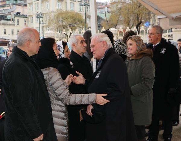 Halis Toprak son yolculuğuna uğurlandı