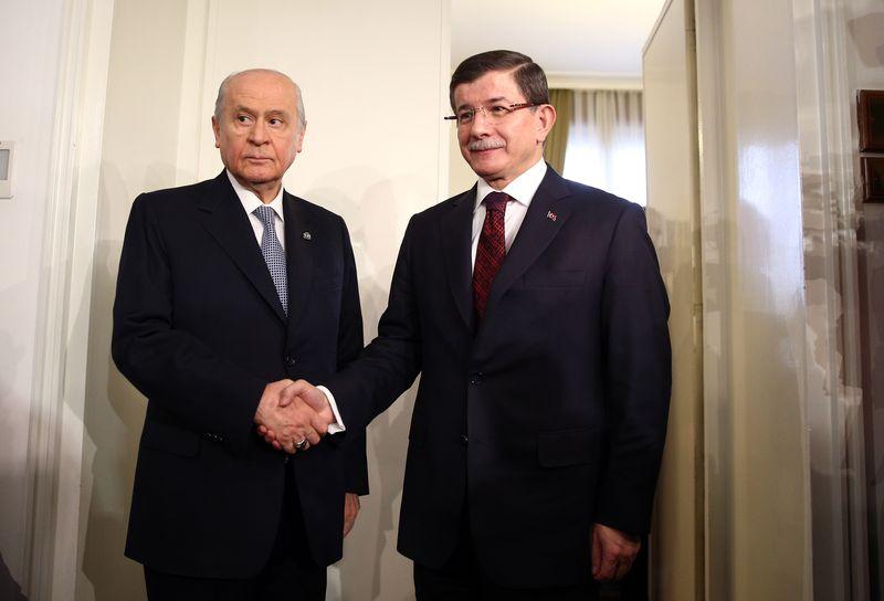 Davutoğlu ile Bahçeli arasında 'hayır' konuşması