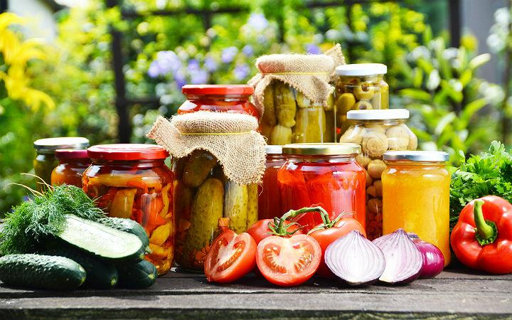 Pet şişeden turşu yemeyin