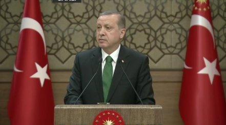 Erdoğan: Hendeği kazanla savunanın farkı yoktur