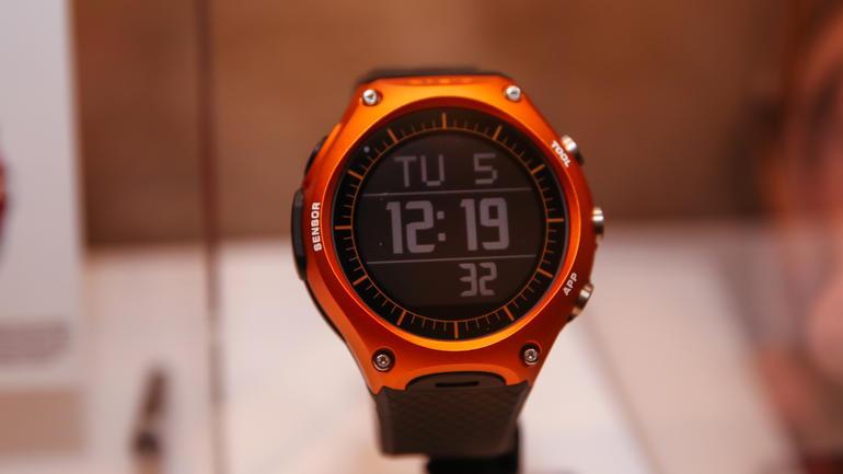 Casio akıllı saatini tanıttı